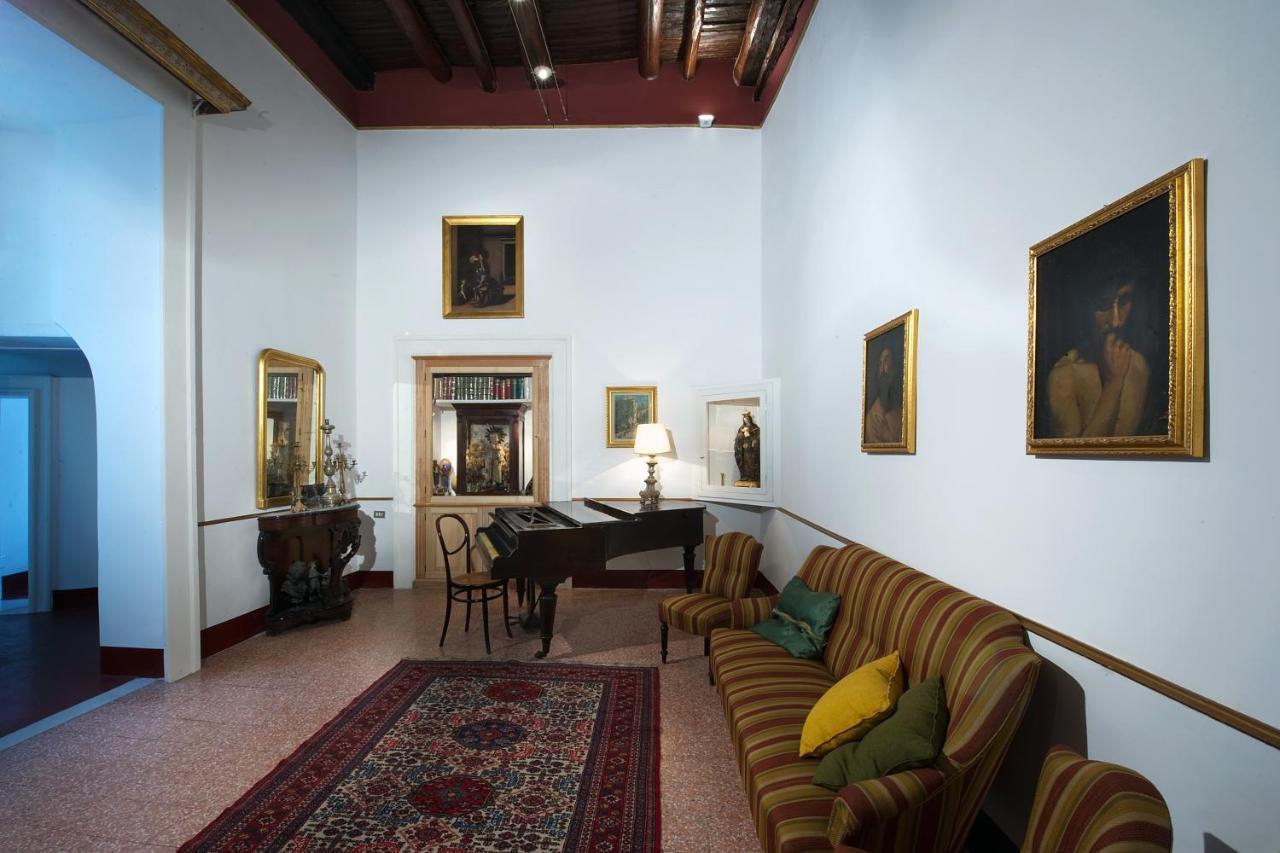 Domus Decumana Διαμέρισμα Νάπολη Εξωτερικό φωτογραφία